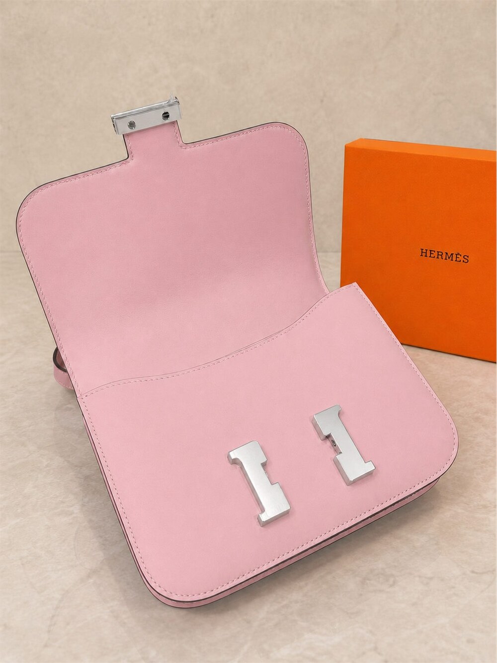 Hermes Rose Sakura Swift Calfskin Constance Shoulder Bag - Picture 6 of 6